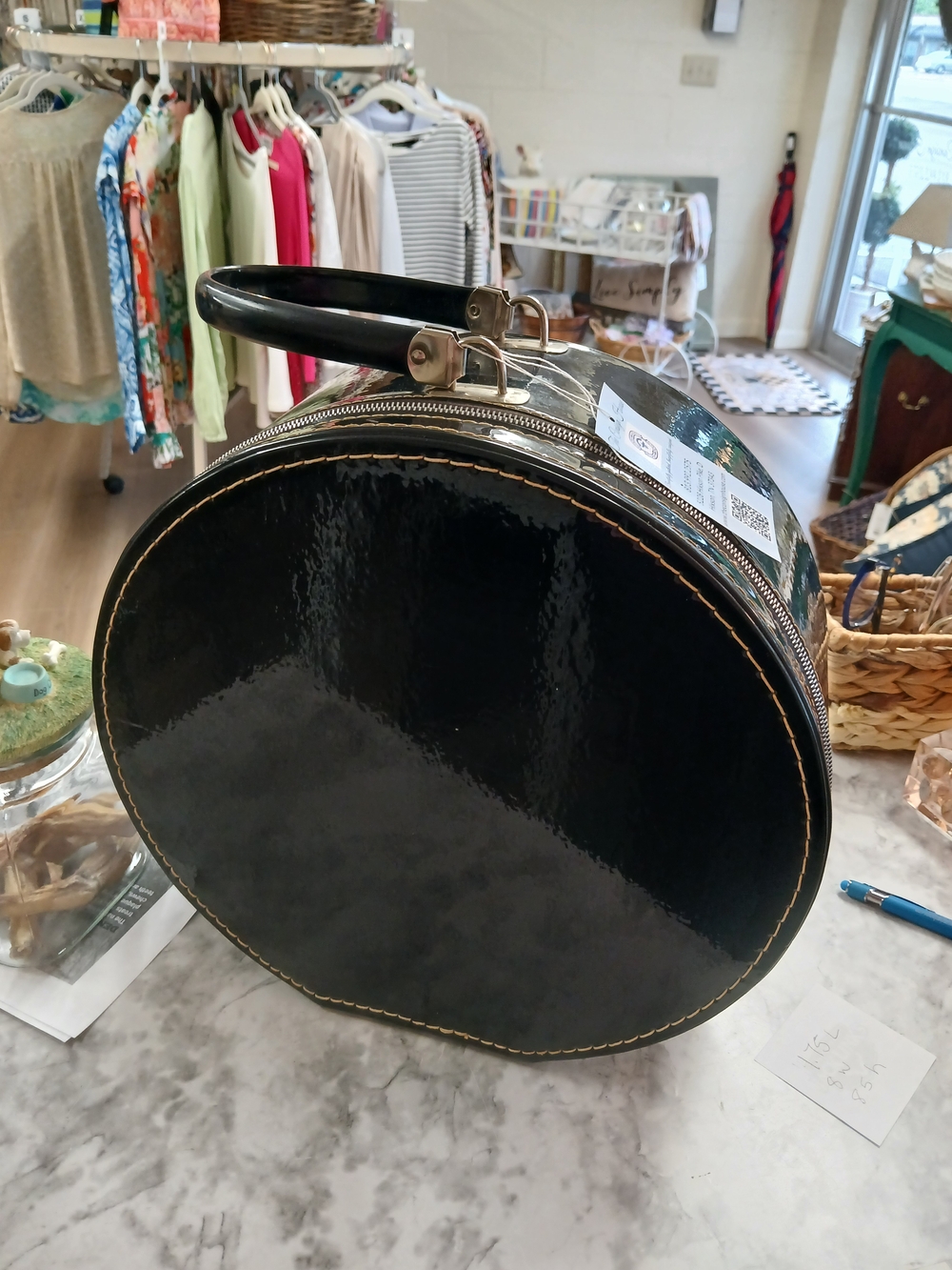 Munro Black Patent Round Hat Box Travel Bag